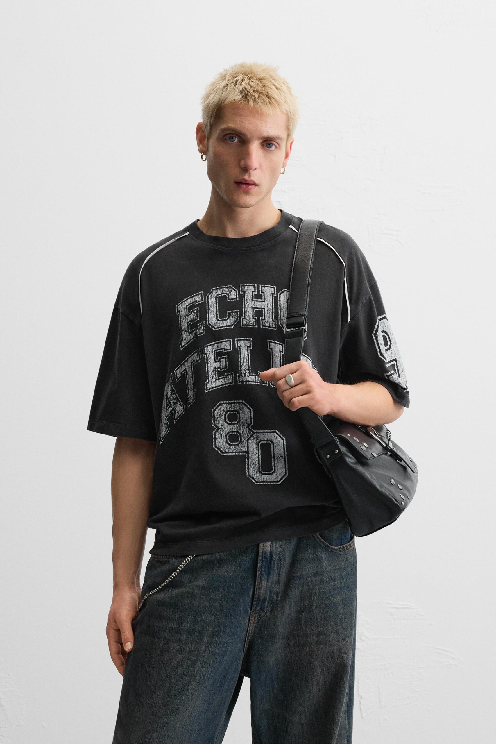 FADED AMERICAN FOOTBALL T-SHIRT - Image 2