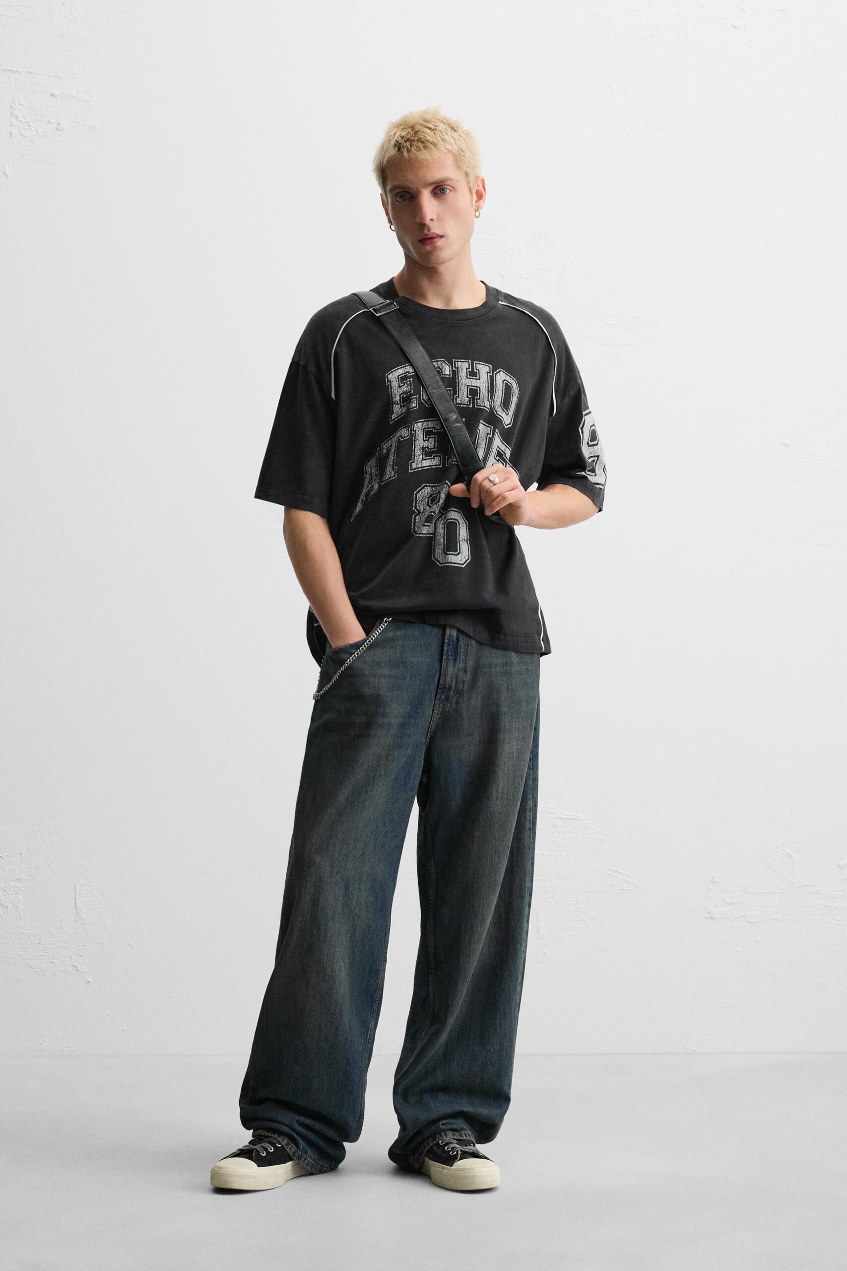 FADED AMERICAN FOOTBALL T-SHIRT